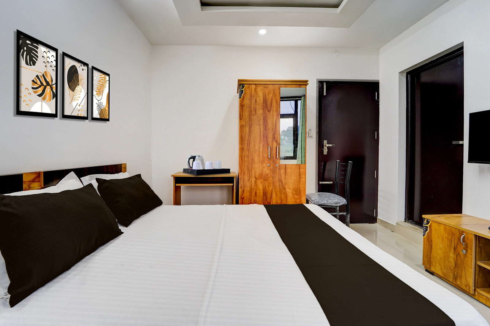 hotel o erumeli bus terminal kottayam formerly pious b residency