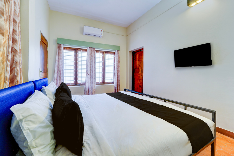 super hotel o csir pappanamcode formerly ambadi guest house