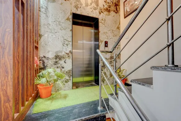 fabhotel metro inn
