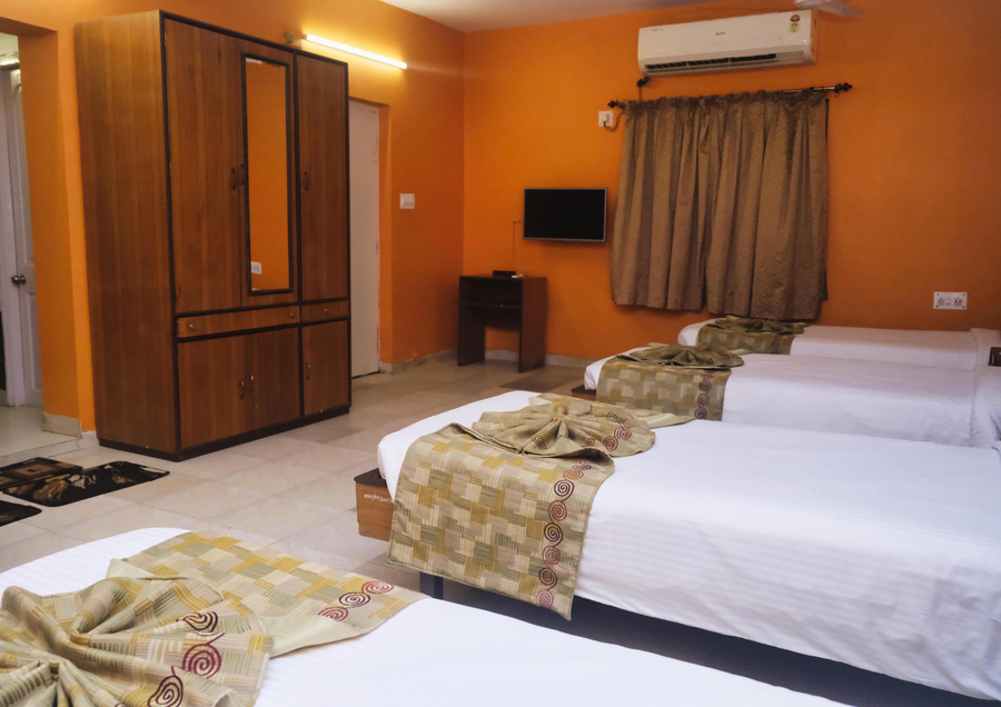 hotel sonar bangla mukutmanipur