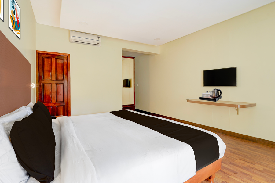townhouse oak thiruvallam lakeview formerly travancore island resort