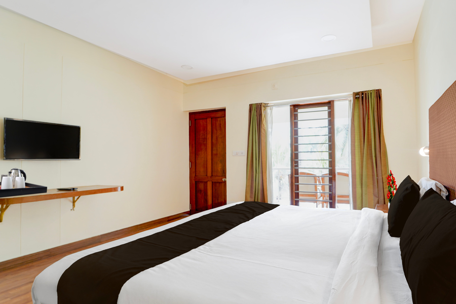 townhouse oak thiruvallam lakeview formerly travancore island resort