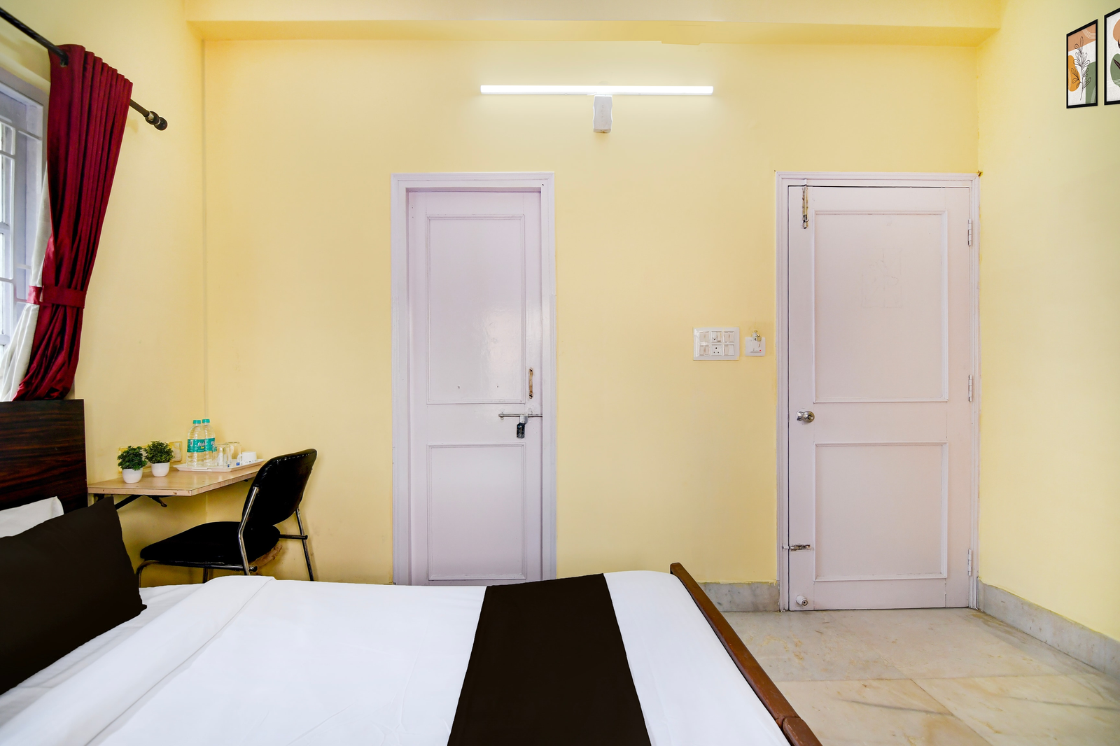 super collection o jyotirindra nandi metro station kolkata formerly hotel manurama