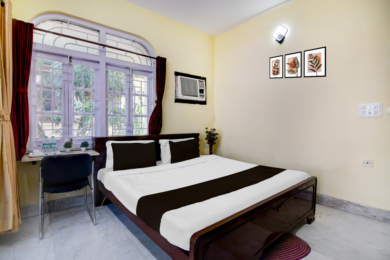 super collection o jyotirindra nandi metro station kolkata formerly hotel manurama