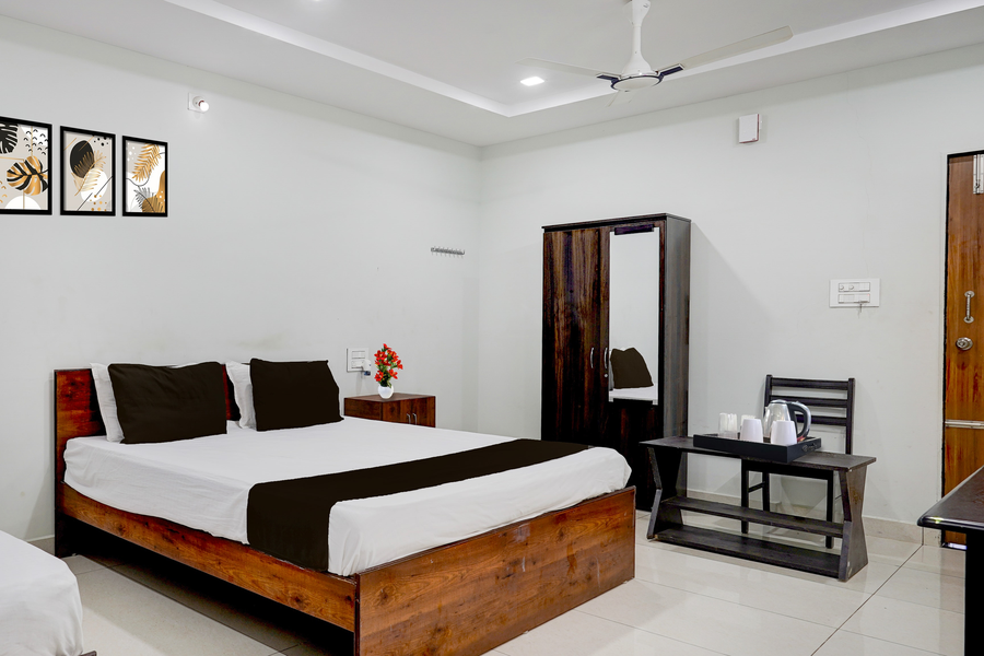 oyo collection o mini bypass nellore road formerly amr guest inn