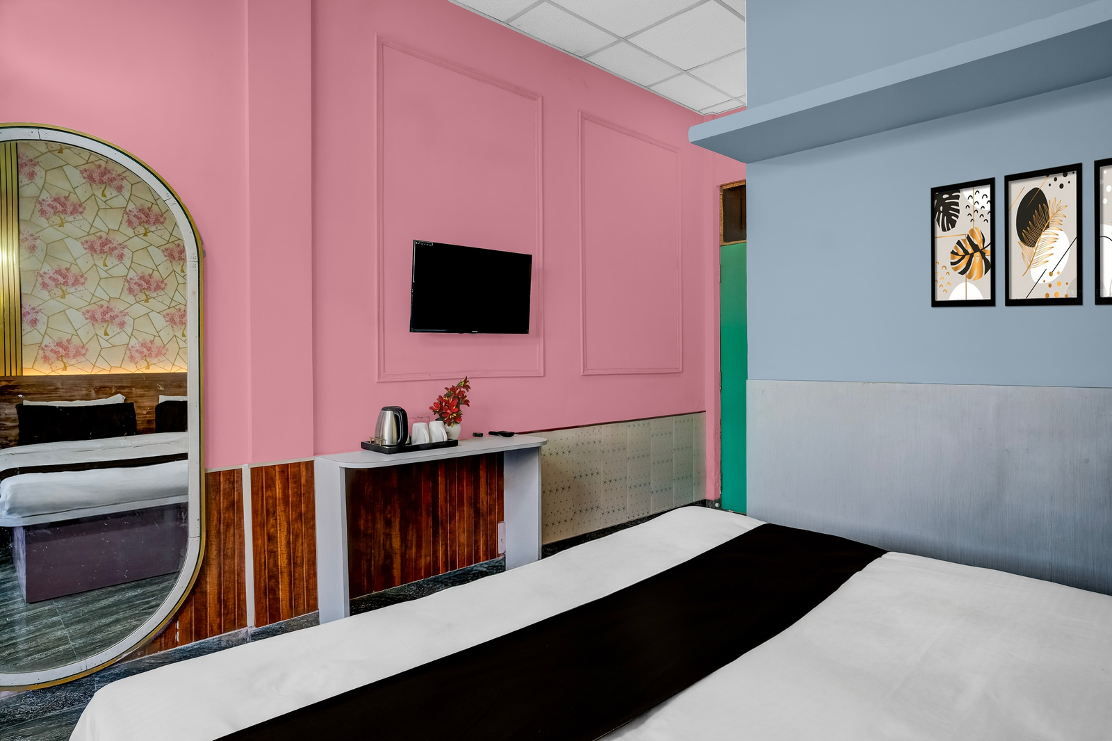 super collection o jalukbari bus stand formerly velvet stay