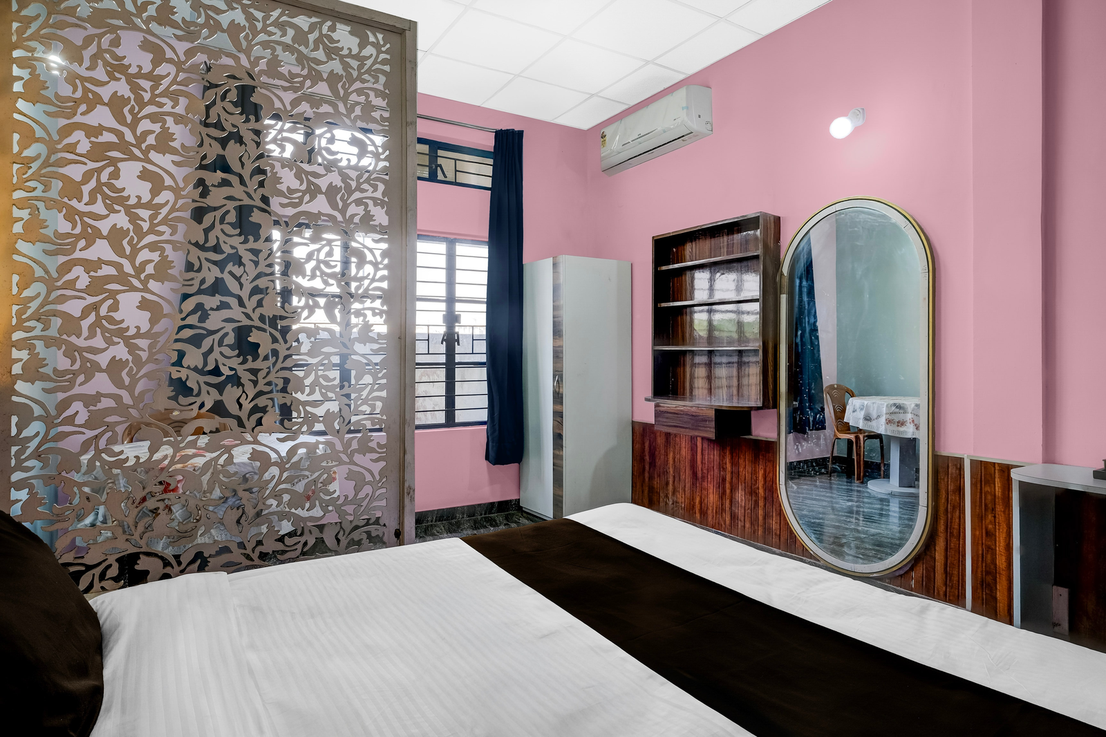 super collection o jalukbari bus stand formerly velvet stay