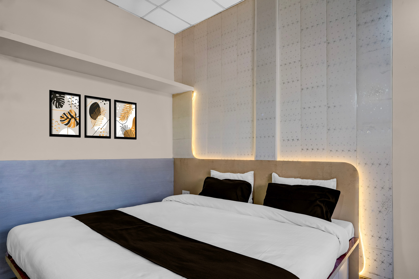 super collection o jalukbari bus stand formerly velvet stay