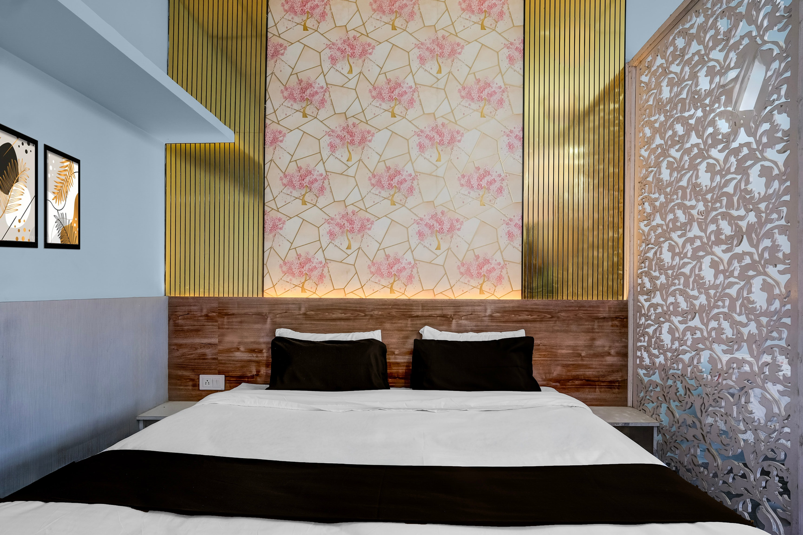 super collection o jalukbari bus stand formerly velvet stay