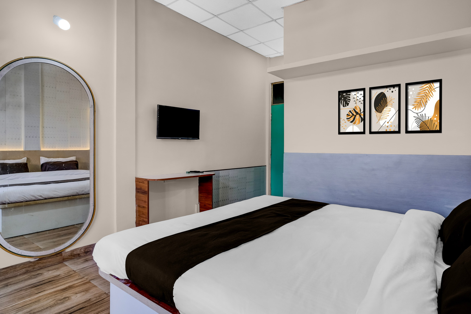 super collection o jalukbari bus stand formerly velvet stay