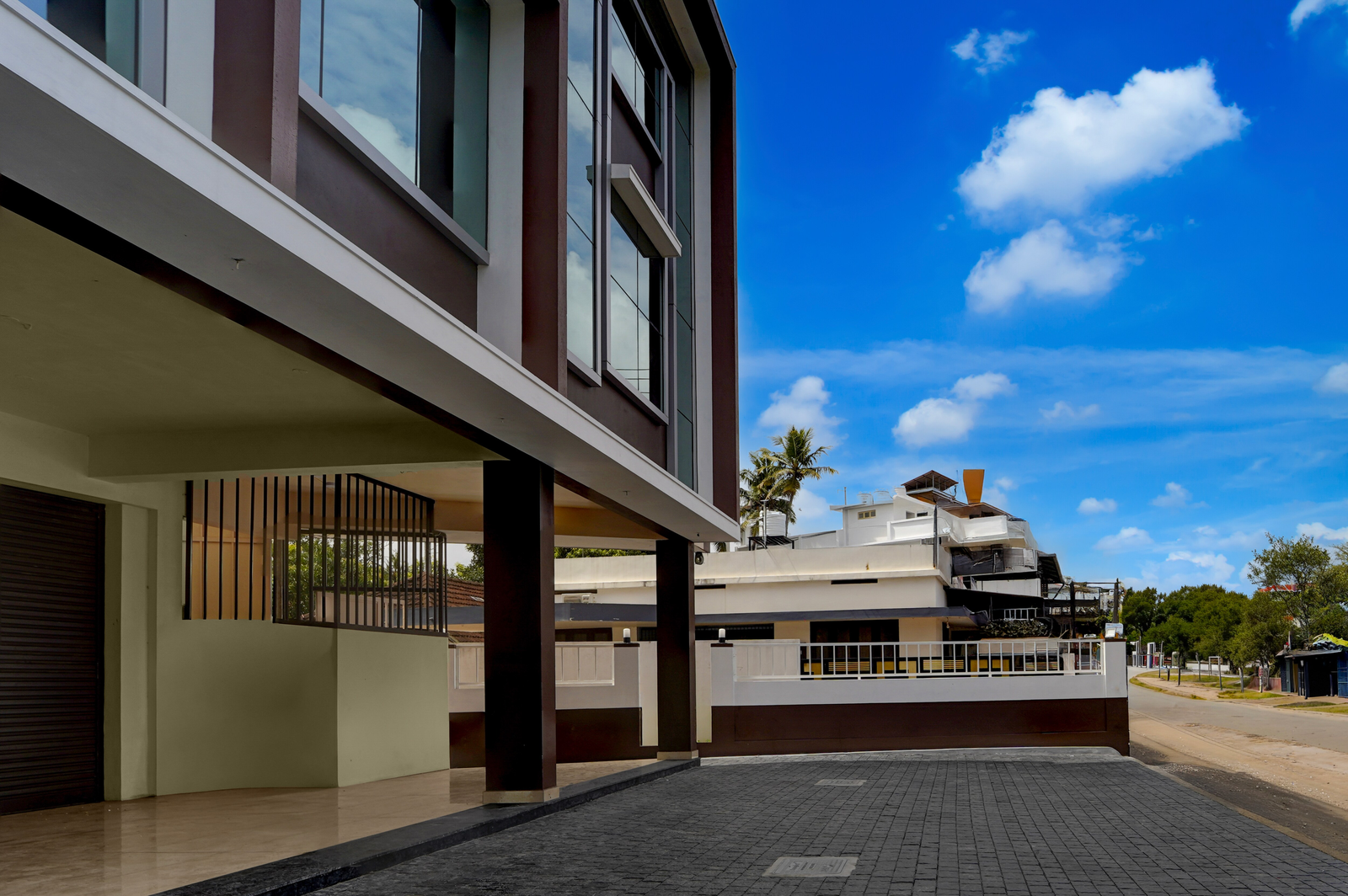 hotel o engineering college sreekaryam formerly b s plaza