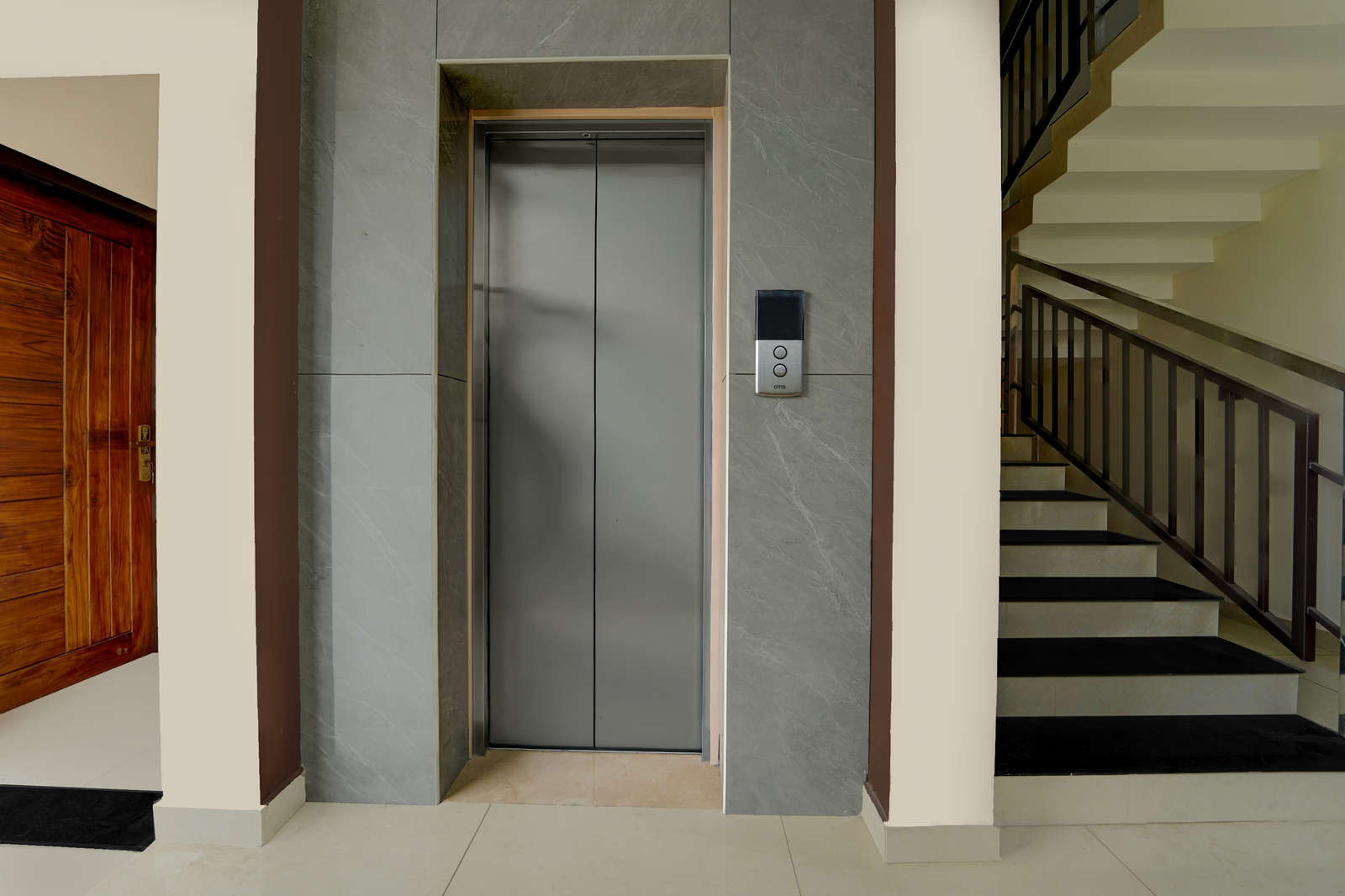 hotel o engineering college sreekaryam formerly b s plaza