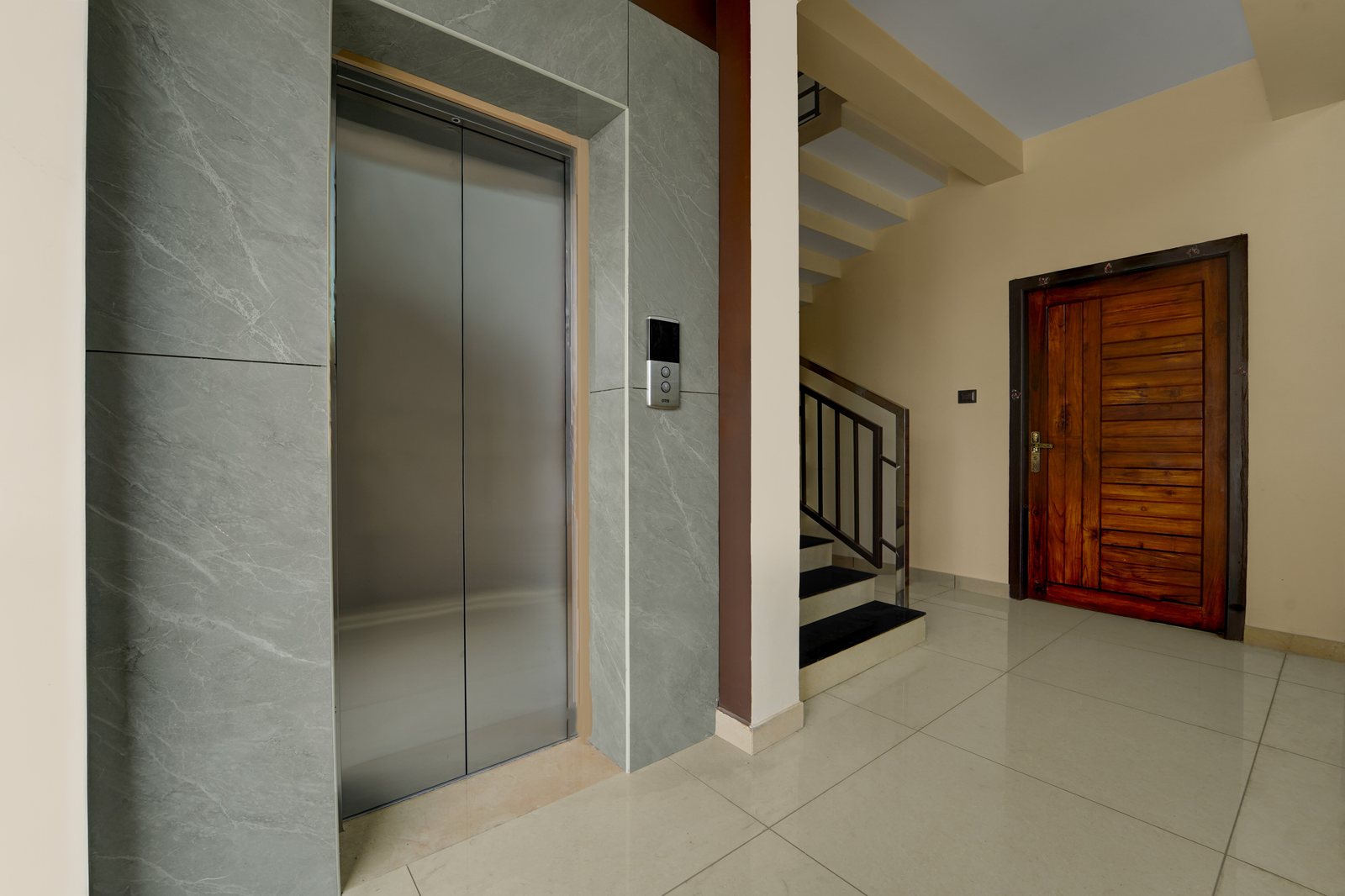 hotel o engineering college sreekaryam formerly b s plaza