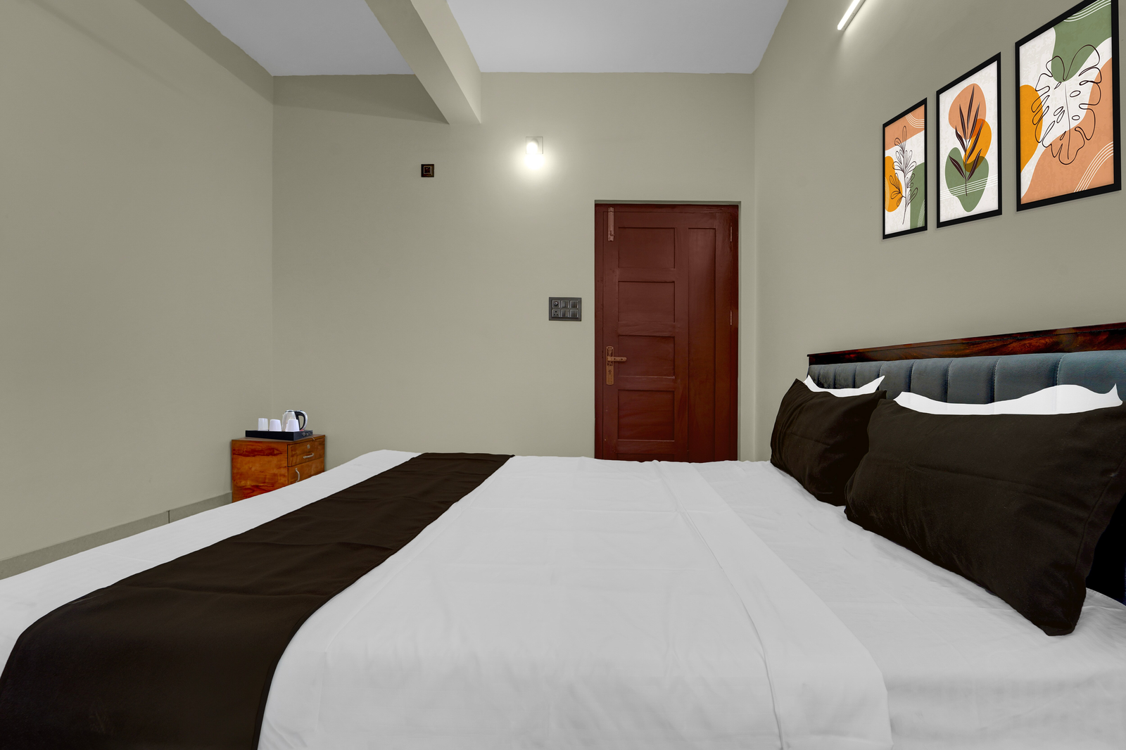 hotel o engineering college sreekaryam formerly b s plaza