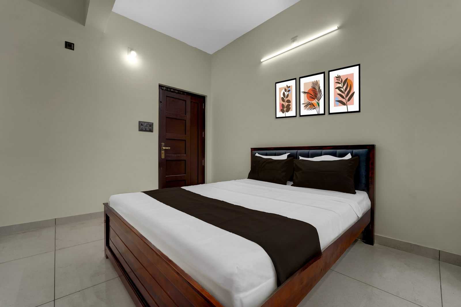 hotel o engineering college sreekaryam formerly b s plaza