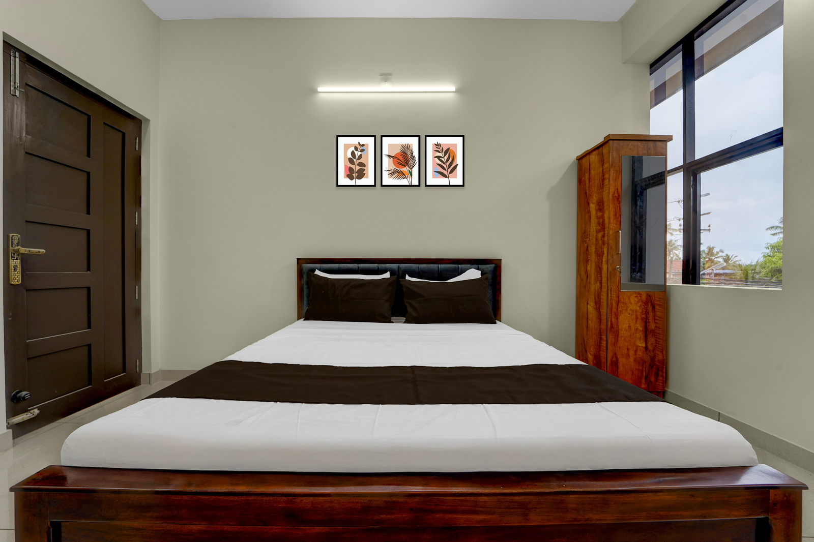 hotel o engineering college sreekaryam formerly b s plaza