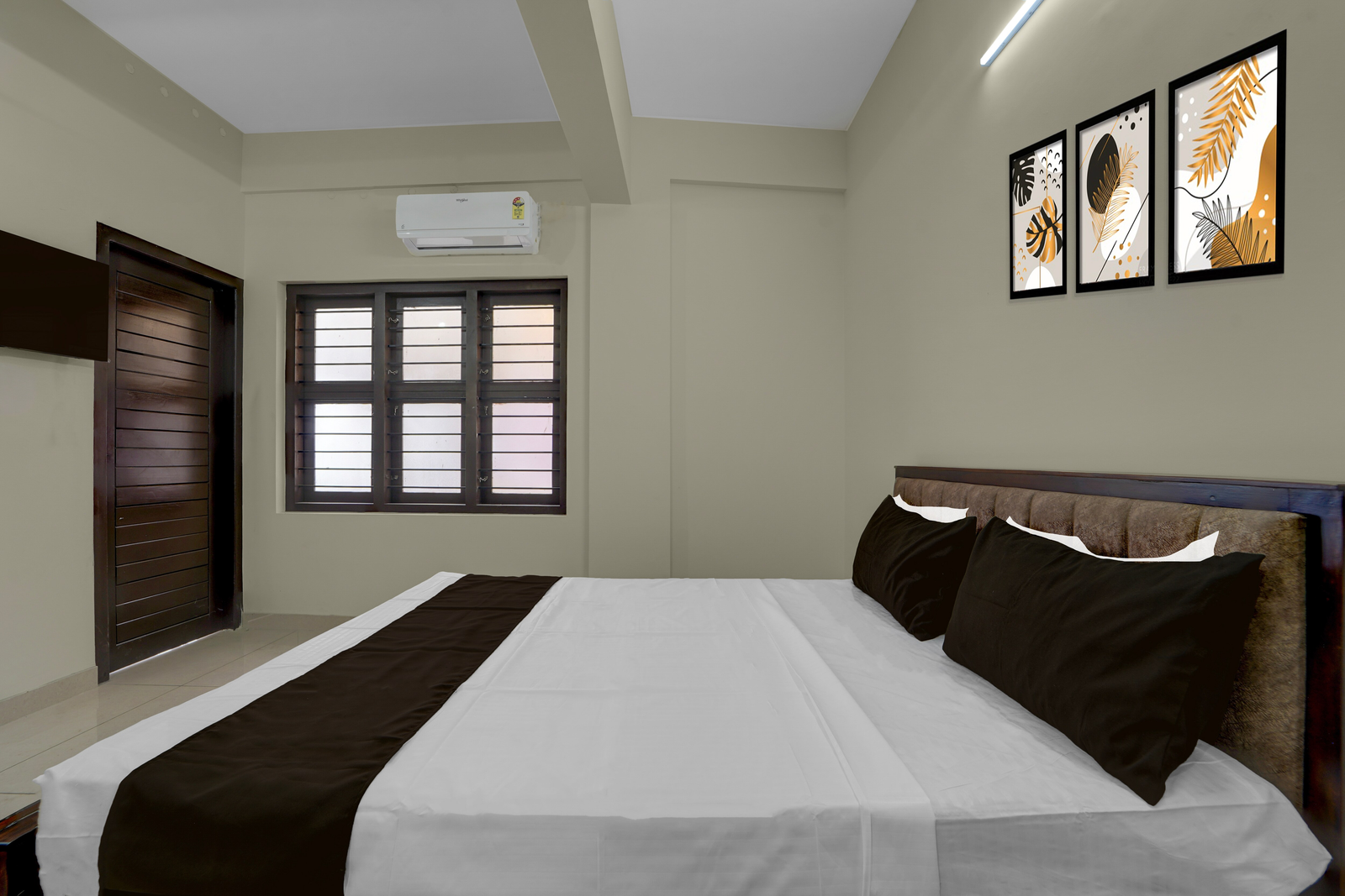 hotel o engineering college sreekaryam formerly b s plaza