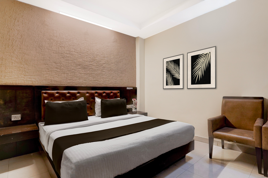 collection o haridwar railway station formerly le central