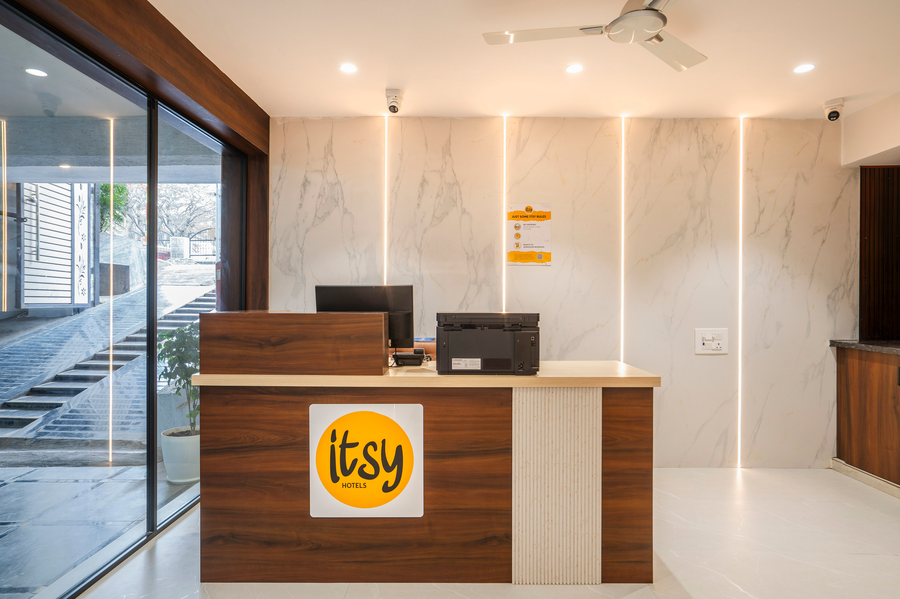 itsy hotels saffron groves