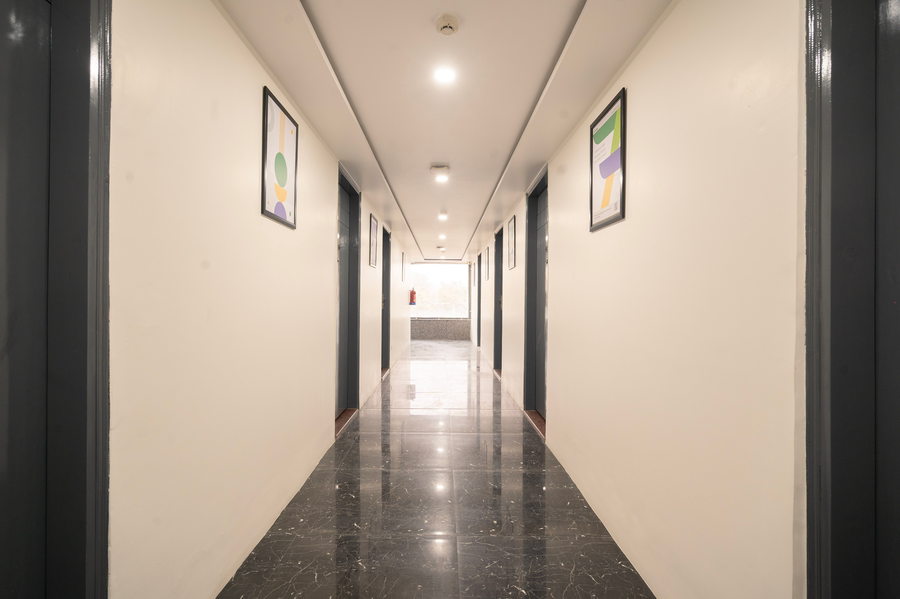 treebo twin tree suites