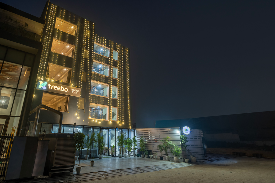 treebo twin tree suites