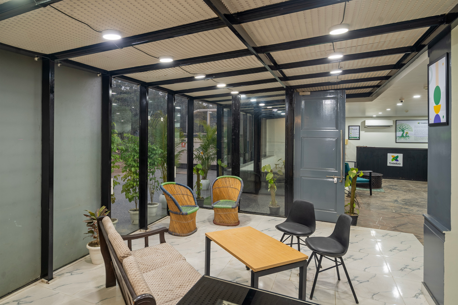 treebo twin tree suites