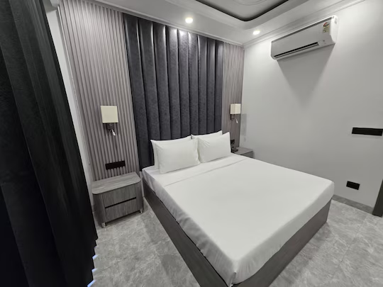 saltstayz autograph rishikesh