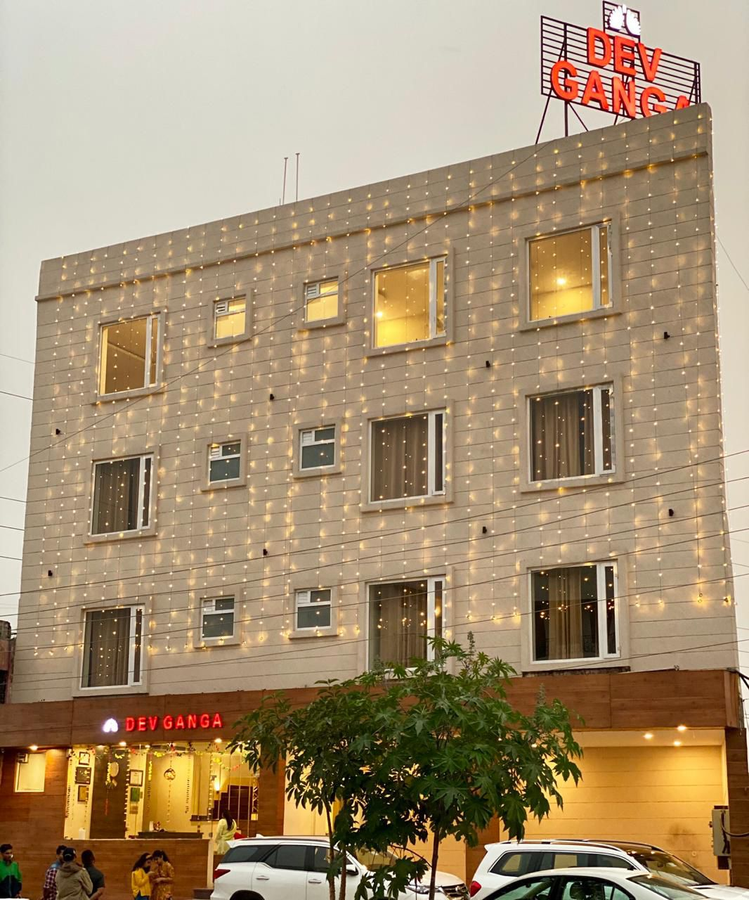Hotel Dev Ganga,Bhupatwala,3 star