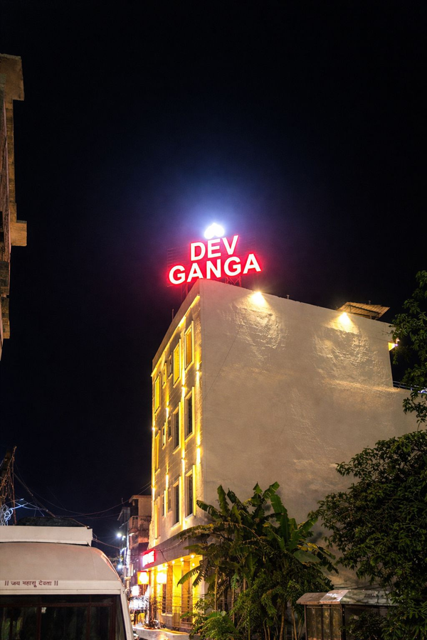 Hotel Dev Ganga,Bhupatwala,3 star