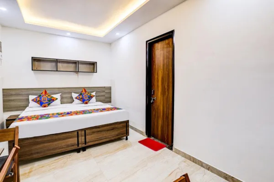 fabhotel expo centre inn nr sharda university greater noida