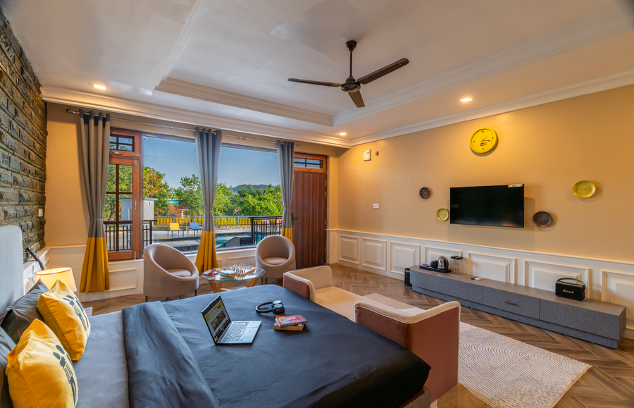 the hosteller bam bir