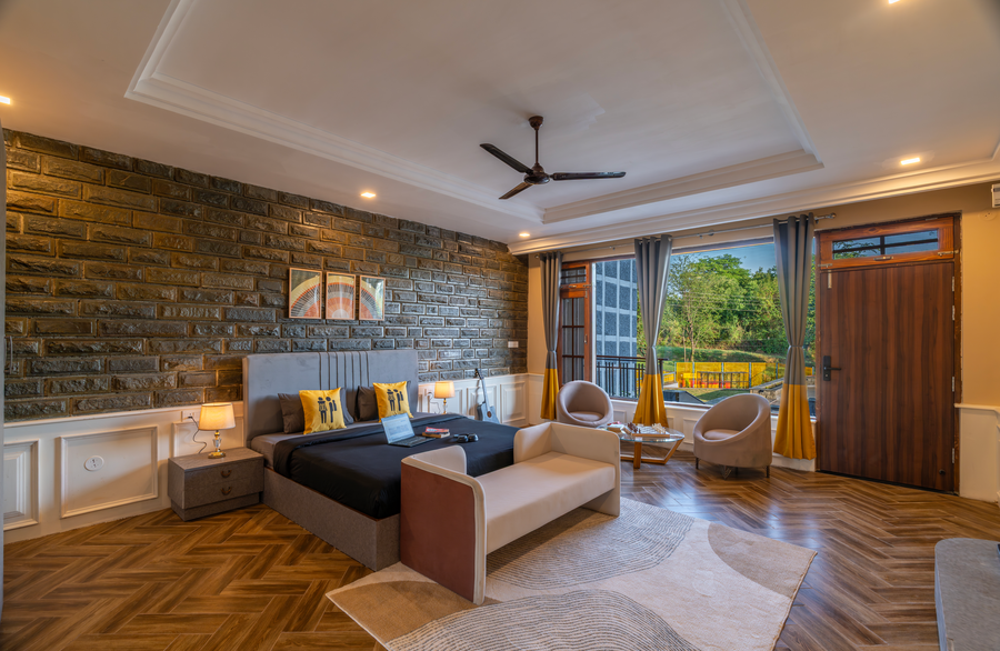 the hosteller bam bir
