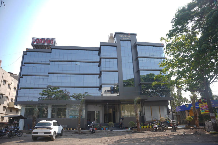 hotel krushnai deluxe sangli