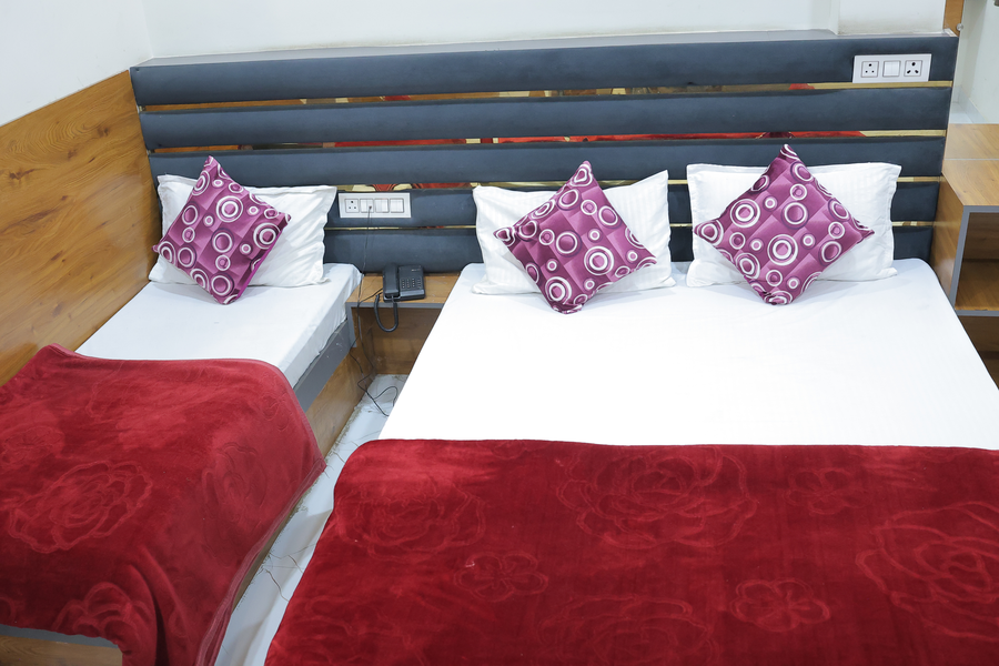 hotel aadi shree
