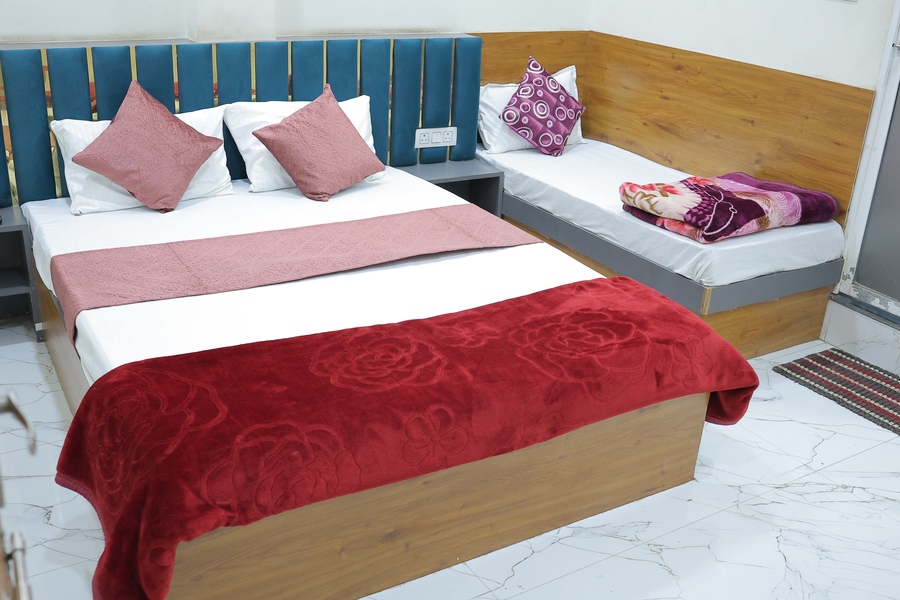hotel aadi shree