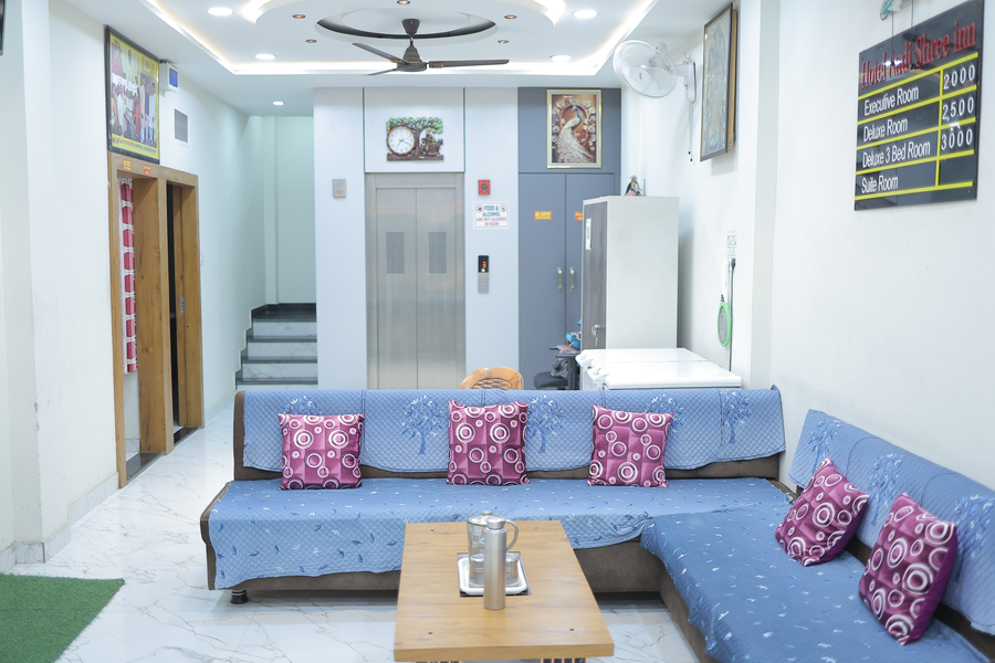 hotel aadi shree