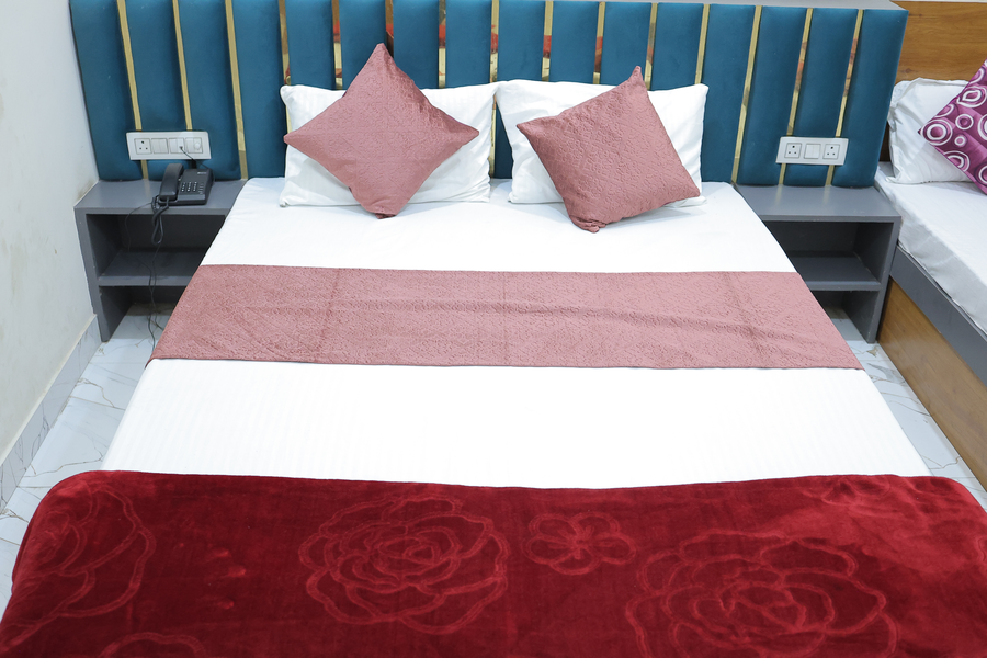 hotel aadi shree