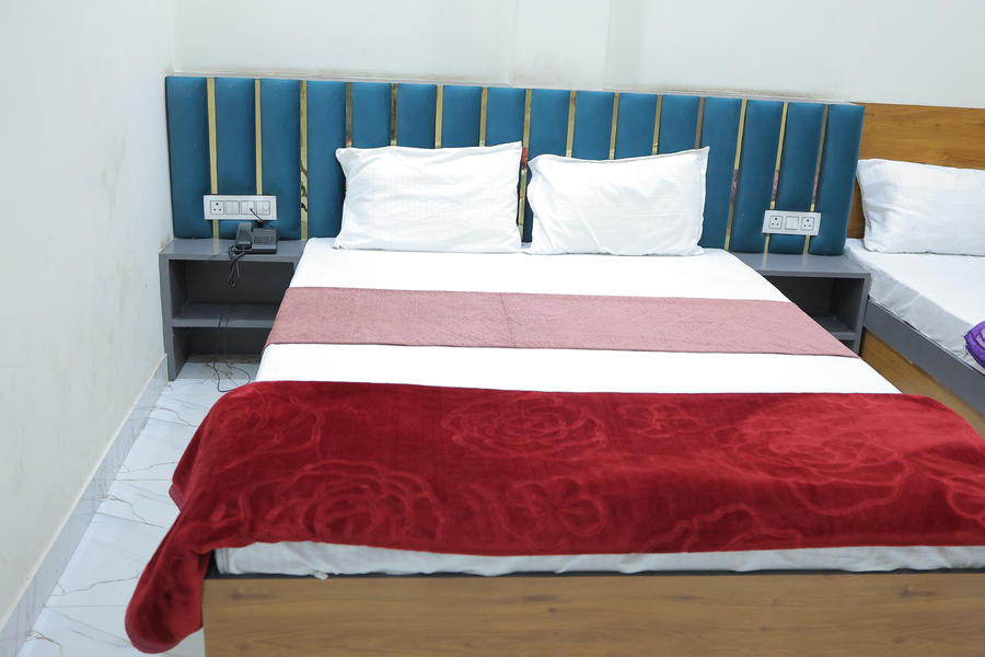 hotel aadi shree