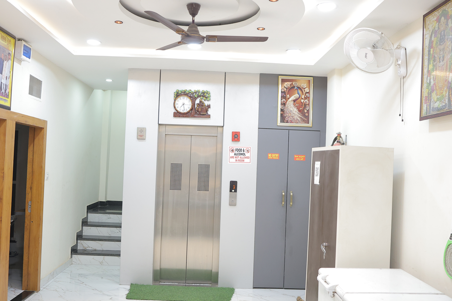 hotel aadi shree