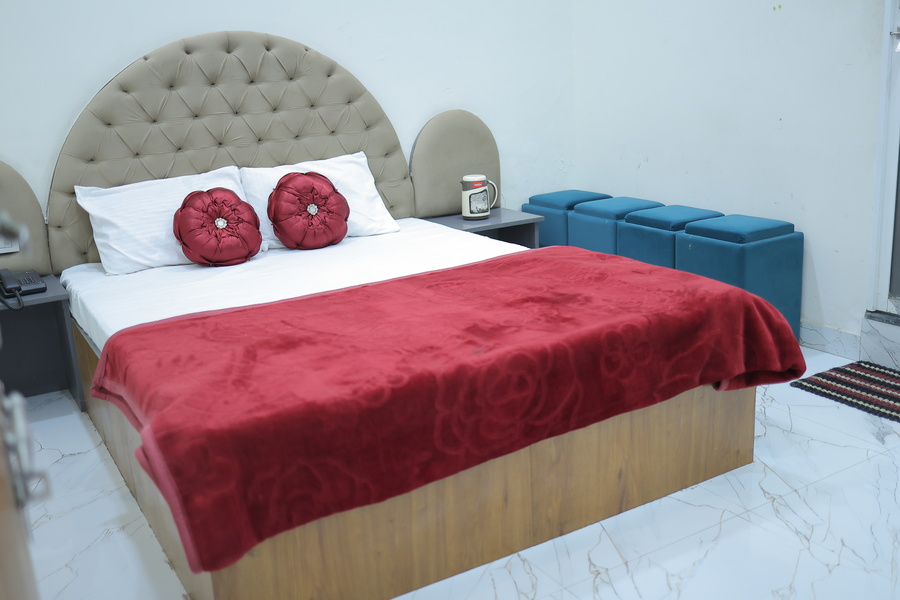 hotel aadi shree
