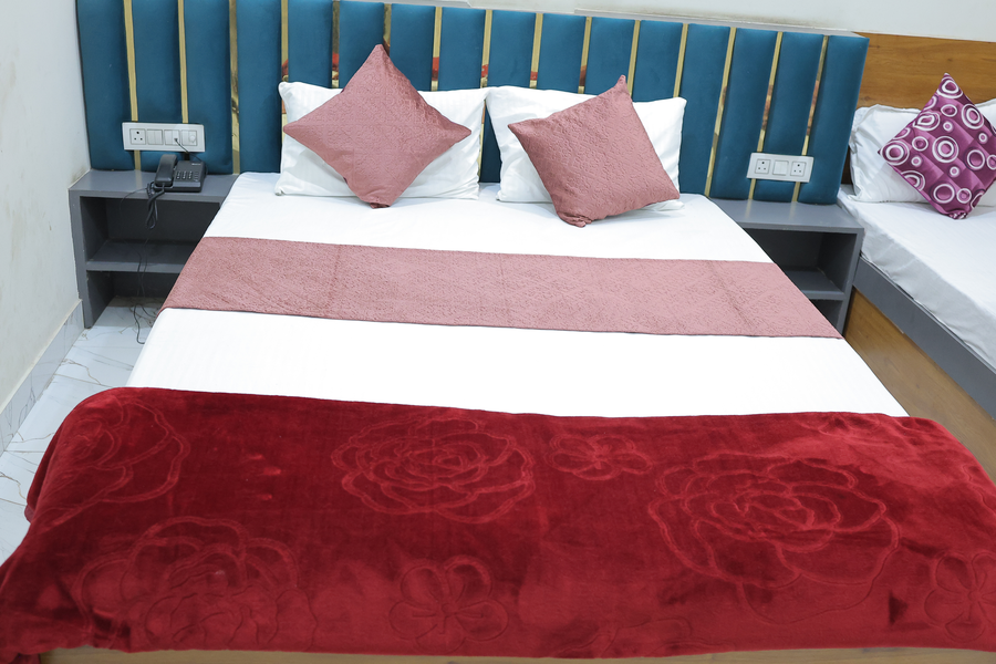 hotel aadi shree