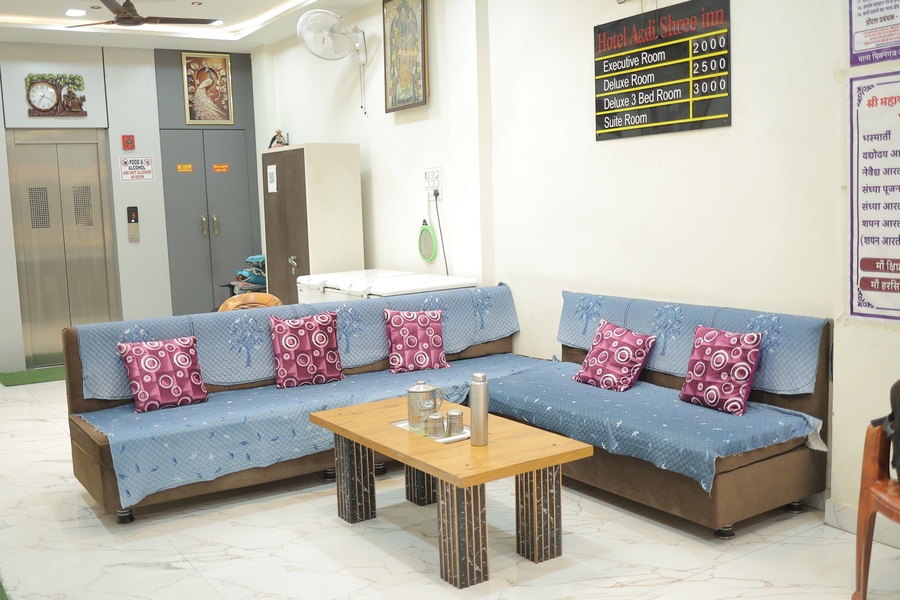 hotel aadi shree