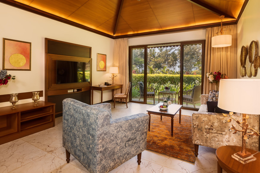 denissons beach resort