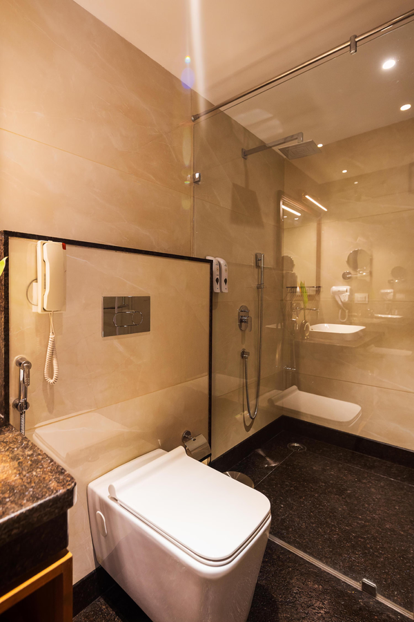 denissons beach resort