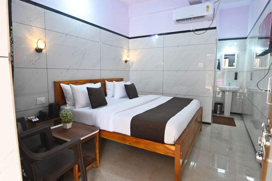 cr7 stay rooms and homestay