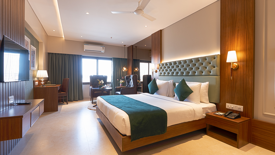 regenta magnus viman nagar pune