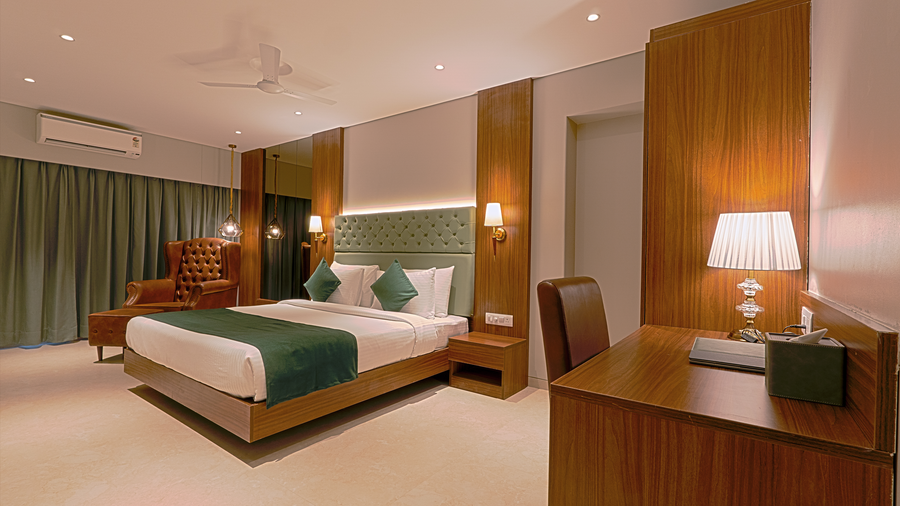 regenta magnus viman nagar pune