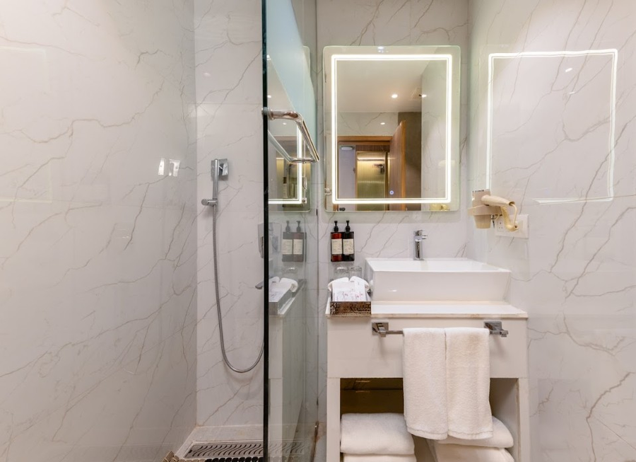 regenta place iris park rishikesh