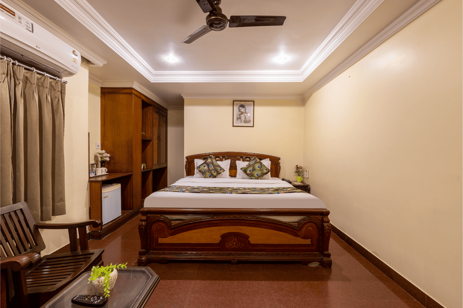 mayur hotel