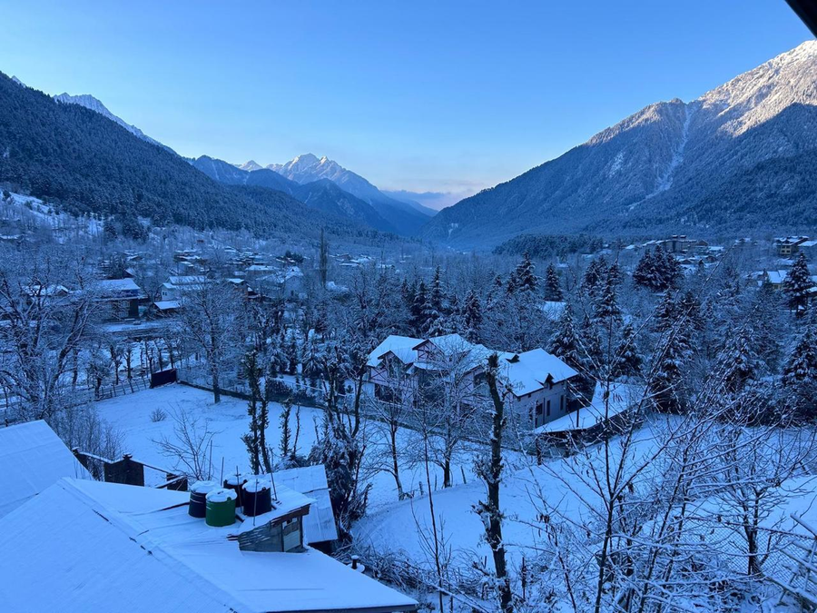 The Riviera Hotel Pahalgam,Laripora, Pahalgam,4 star